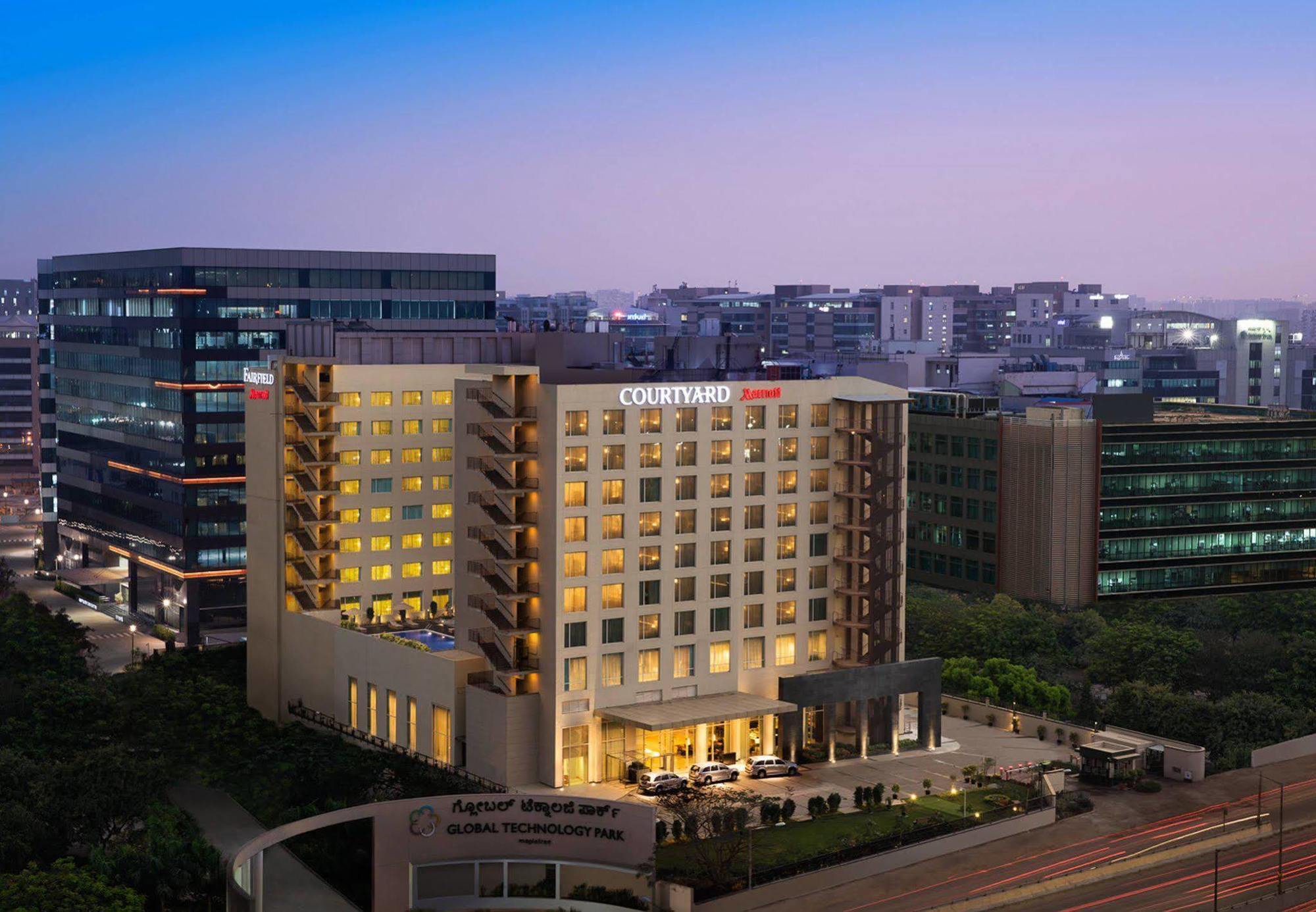 מלון Courtyard By Marriott Bengaluru Outer Ring Road מראה חיצוני תמונה